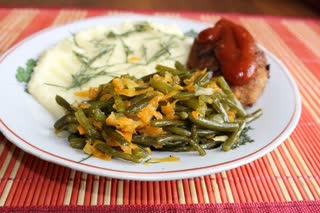 Чесночные стрелки (жареные). Просто и вкусно.