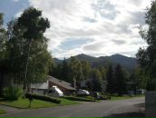 Jackie Chan фотография #37 (источник - https://vk.com/id6684483)