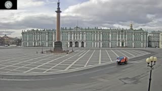 День рождения Петербурга: Дворцовая площадь за 24 часа