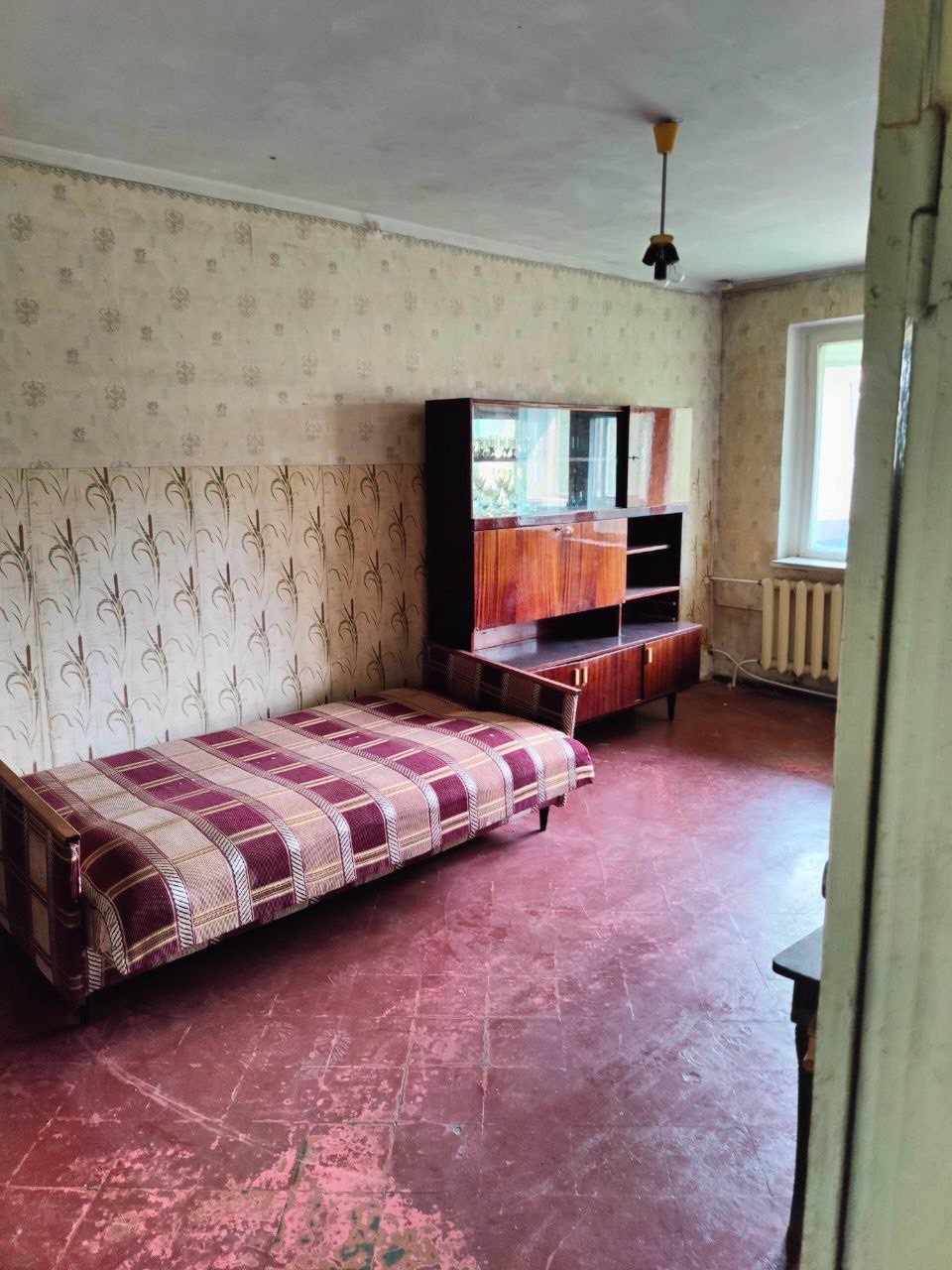 Продаётся 1-комнатная квартира (кв. Жукова) ✅Площадь 34кв.м ✅Этаж 5/5 ✅С/у совмещен ✅Не угловая ✅В шаговой доступности: школы, садики, магазины, аптеки ✅Удобная транспортная развязка ✅ ✅Цена 3 200 000 ☎️ + 7 959 593 88 70 Дария ☎️ + 7 959 168 58 60 Екатерина...